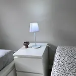 Moscavide Quartos منزل للإقامة Lisboa