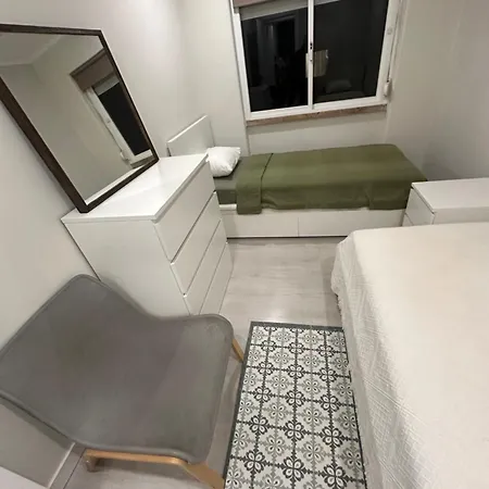 Privatunterkunft Moscavide Quartos
