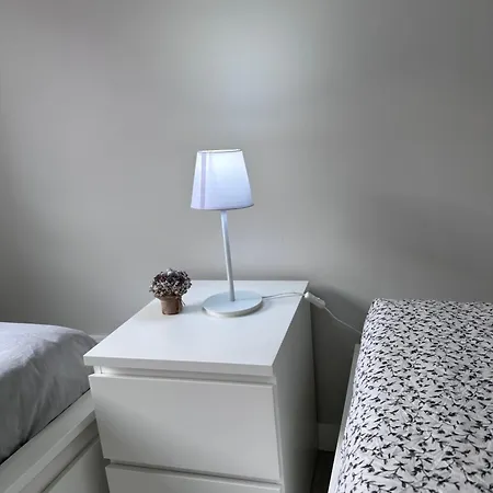 Moscavide Quartos منزل للإقامة Lisboa