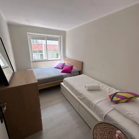 Moscavide Quartos Homestay Lisbon